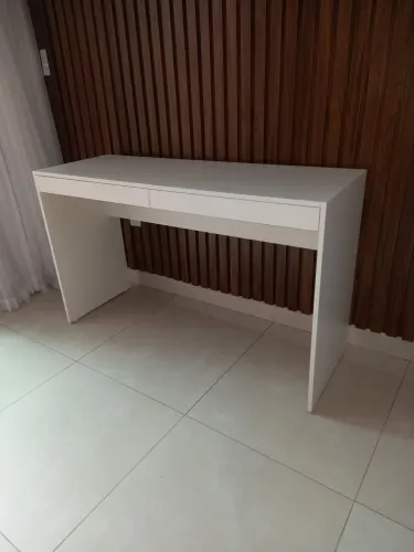 Escrivaninha com gavetas nova em mdf