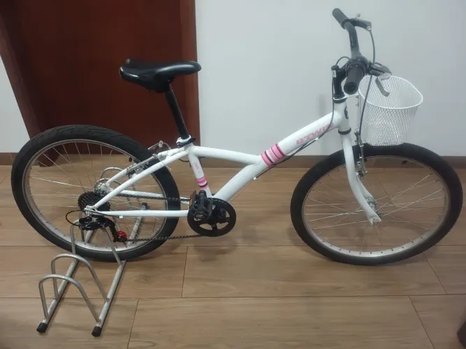 Bicicleta Btwin aro 24.