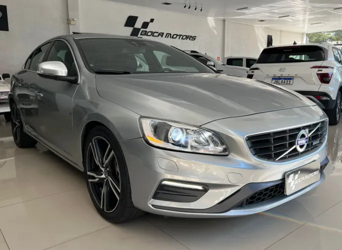 Volvo S60 T-5 R-design 2.0 240cv 4P 2014