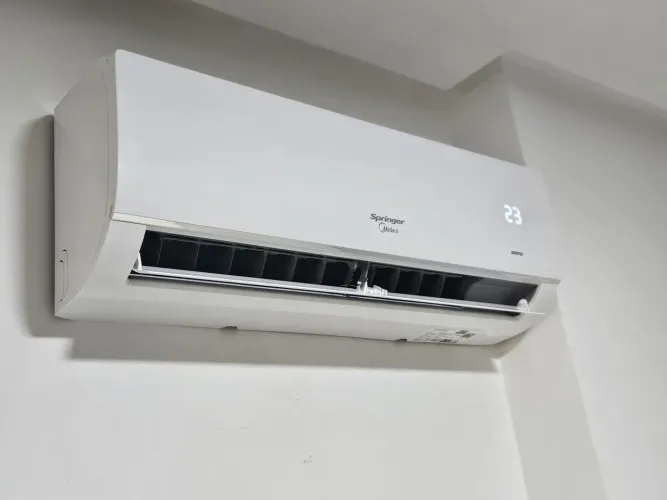 Ar condicionado Midea 12000BTUs inverter