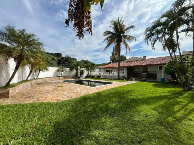 Casa à venda, 4 quartos, 1 suíte, 3 vagas, Nova Piracicaba - Piracicaba/SP