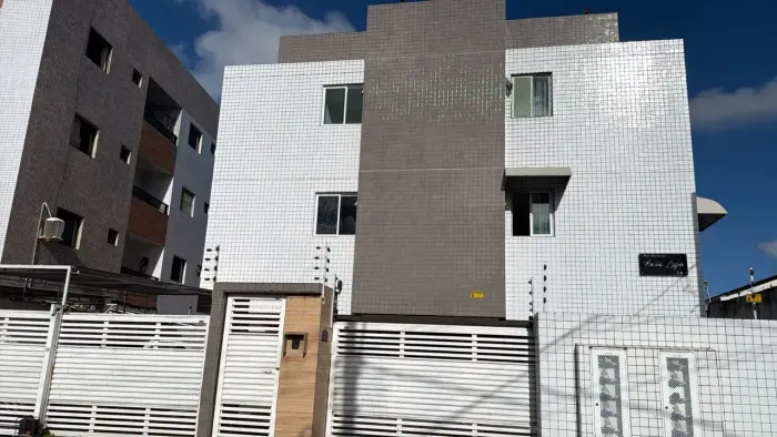 Aluga-se Apartamento de 02 quaTros no Joao Paulo II