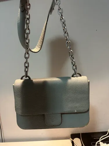 Bolsa Caos azul bebê 100% couro