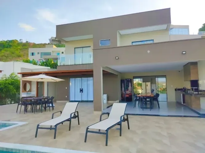 Casa em Escarpas do Lago, 6 suítes