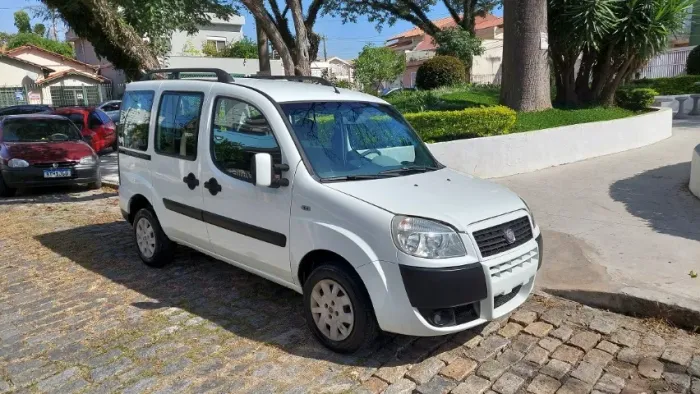 Fiat Doblo Attractive 1.4 Fire Flex 8V 5P 2013