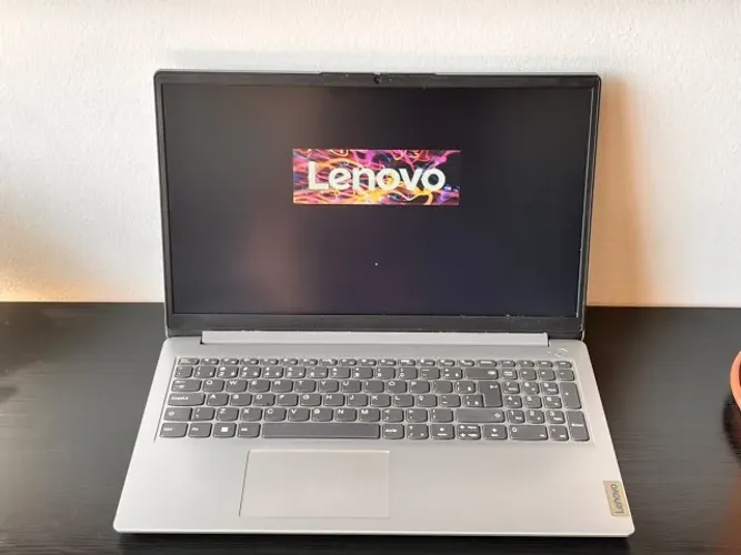 Notebook Lenovo IdeaPad 1 i5 12ª Geração 8GB RAM SSD 512GB