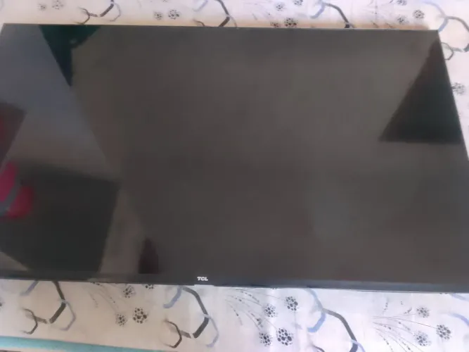 TV pra retirada de peças