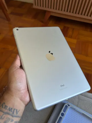 iPad 8