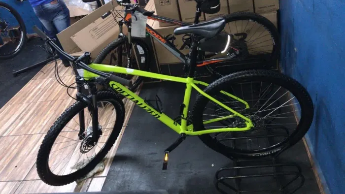 Bike Specialized Rockhopper Aro 29