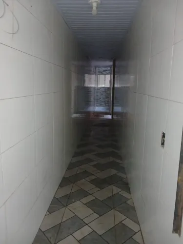 Alugo casa 