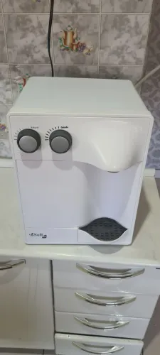 Vendo este bebedouro e purificador de agua