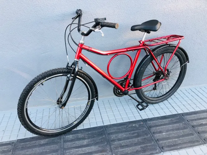 Bicicleta Barra Circular aro 26, aros folha dupla, freio a disco