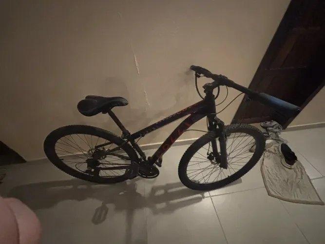 BICICLETA ARO 29 ótimo estado DESAPEGO