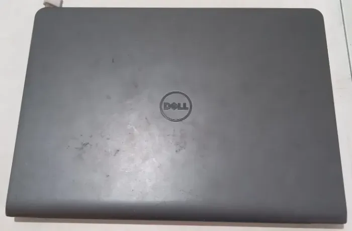 NOT DELL LATITUDE 3450 CARCAÇA IMPECAVEL VAI COM A PLCA MAE COM DEFEITO
