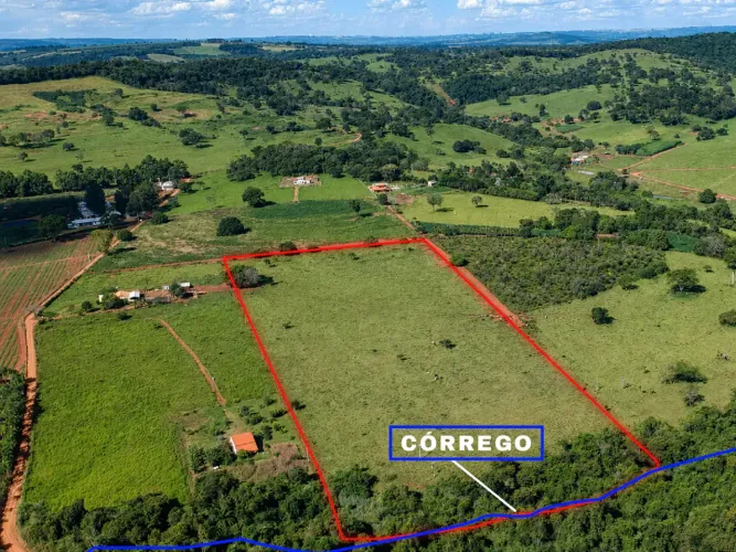 Chácara com 70.000m² à venda com água e escritura na região Macaúba | Próximo a Nerópolis