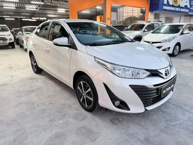 Toyota Yaris XL Sedan 1.5 Flex 16V 4P Aut. 2019