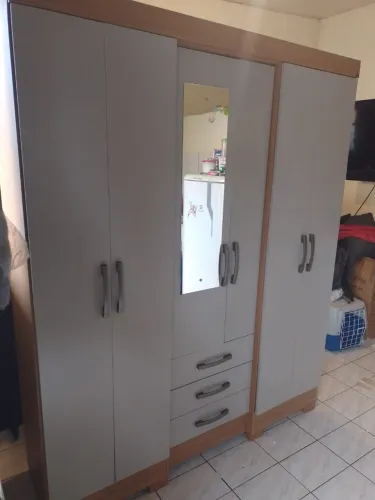 Armário Guarda Roupa