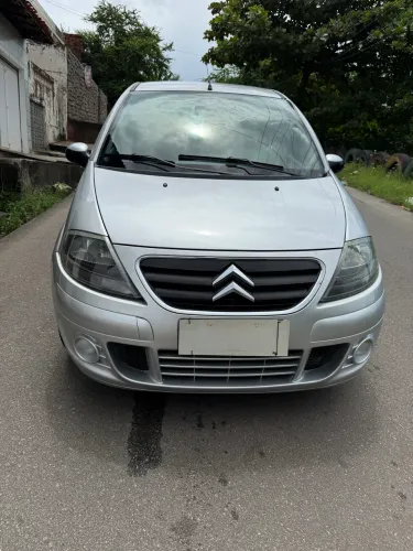 Citroen C3 GLX 1.4/ GLX Sonora 1.4 Flex 8V 5P 2012