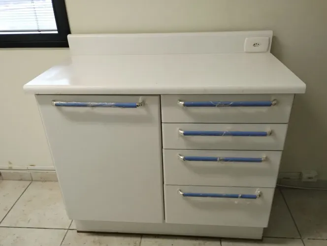 Armário odontológico Odontoplay USADO