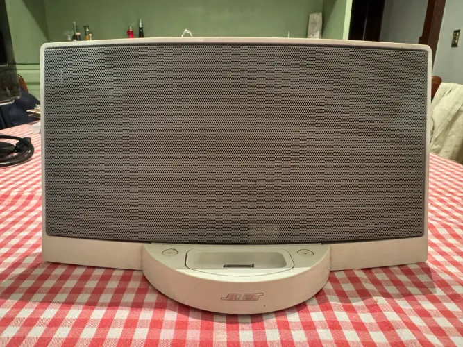 Caixa de som Bose SoundDock 1 + adaptador