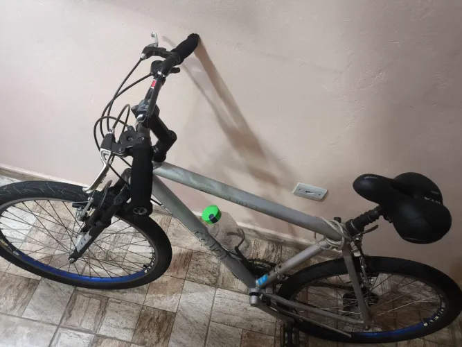 ? bicicleta aro 26-R$ 400