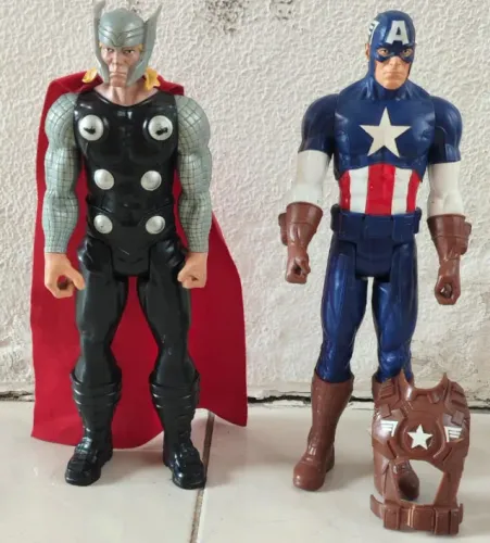 Bonecos Thor e Capitão Améria - 44 cm