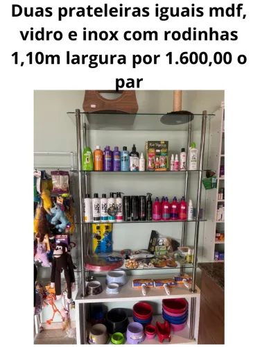 Vende-se móveis para petshop, loja ou casa