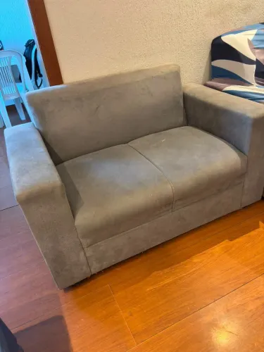 Vendo sofá 2 lugares