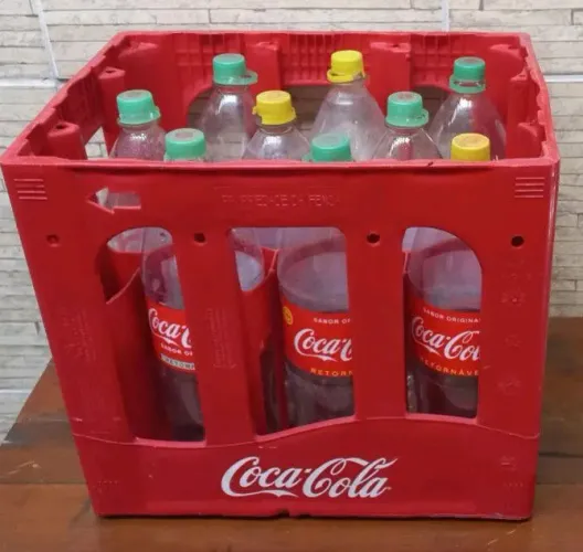 Engradado de coca cola com vasilhame 