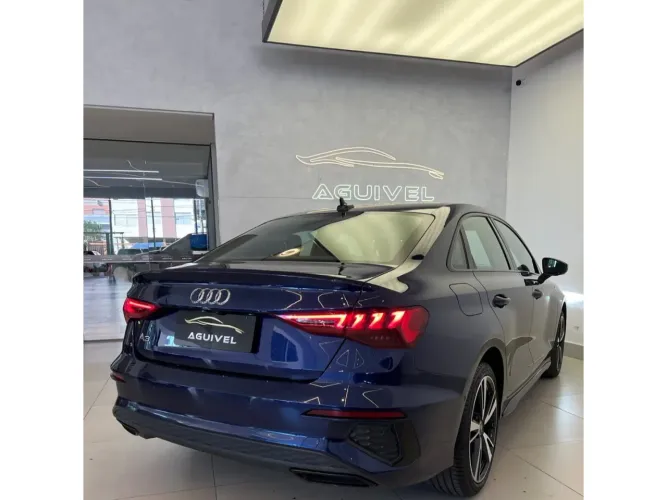 Audi A3 Sedan S-line 2.0 TFSI S-tronic 2023