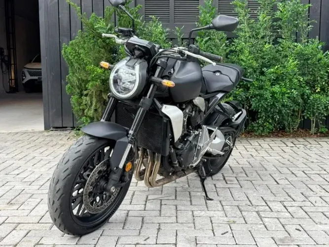 Honda CB 1000r 2024