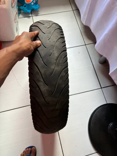 Pneu traseiro para fazer ou  CB Twister 