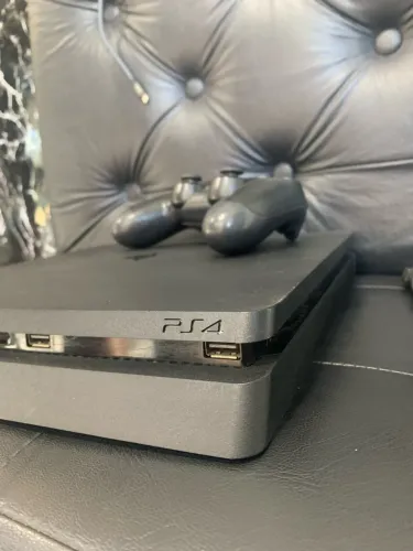 Ps4 slim