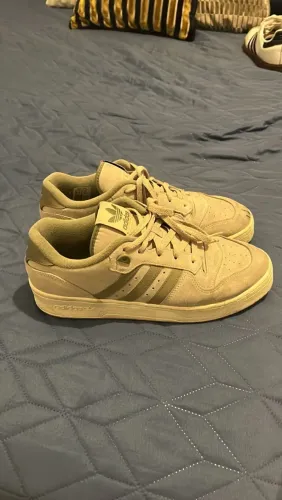 Tênis Rivalry Low Adidas