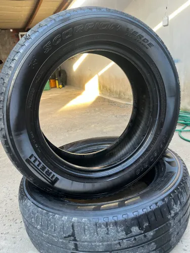 Pneus pirelli scorpion 235/60 aro 18
