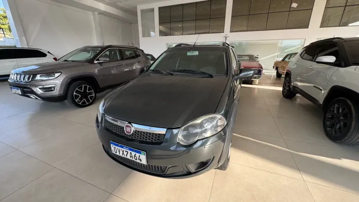 Fiat Strada Trekking 1.6 16V Flex CD 2014