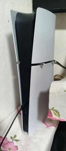PS5 Digital 825GB + Astro Bot + GT7 | 5 Meses | NF + Garantia