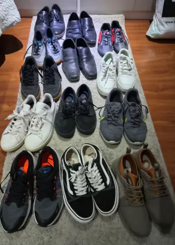 Sapatos diversos