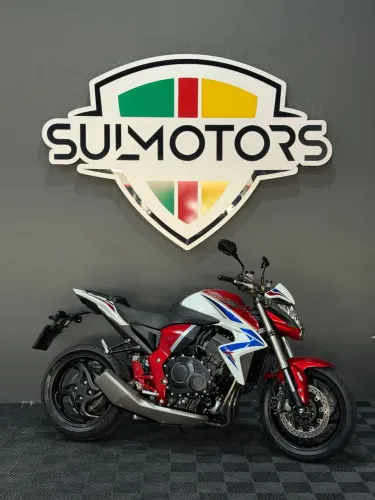 HONDA CB 1000R EXTREME  RARIDADE DÚVIDO IGUAL IMPECÁVEL ZERADA SUL MOTORS 