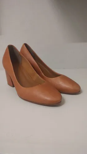 Sapato salto caramelo 
