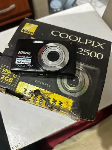 Nikon Coolpix S2500