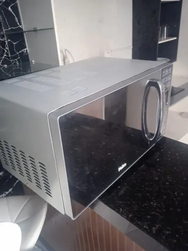 Forno Micro-onda marca Philco 25/L