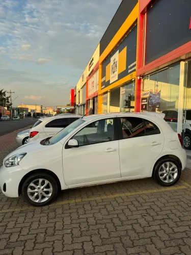 Nissan March SV 1.0 12V Flex 5P 2019