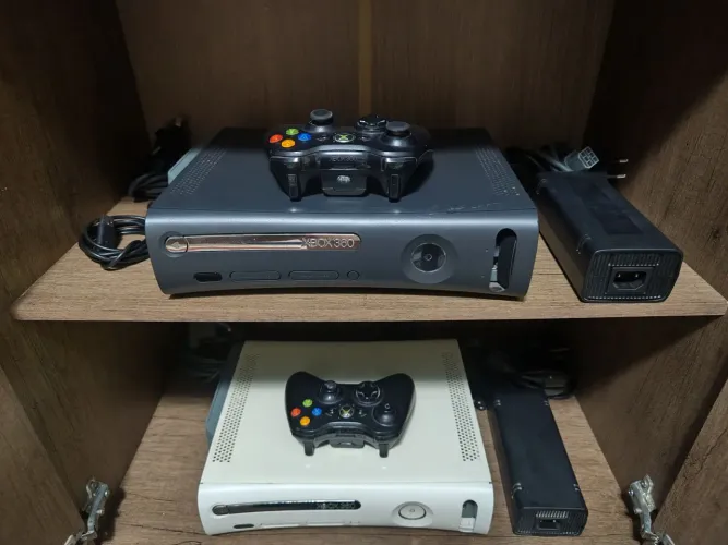 2 Xbox 360 - Aurora RGH HD 60 e 500GB