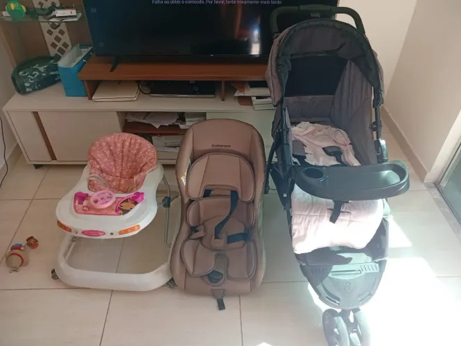 cadeirinha de bebê carinho de bebê e anda já. 