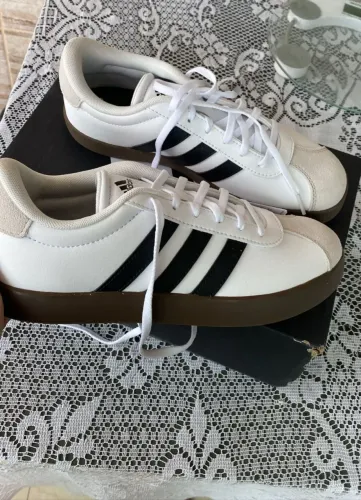 Adidas VL court 3.0