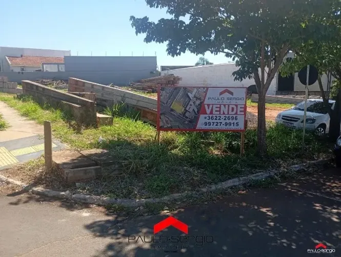 Terreno Comercial com 450 metros quadrados
