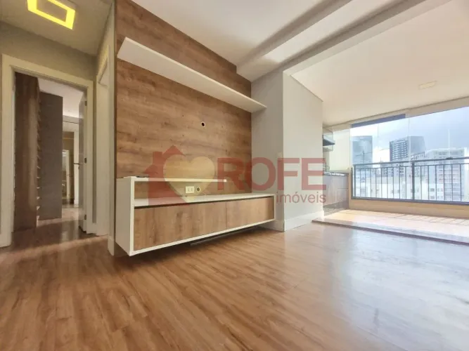 Apartamento com 2 dormitórios, 2 vagas de garagem e lazer completo, próximo ao metrô