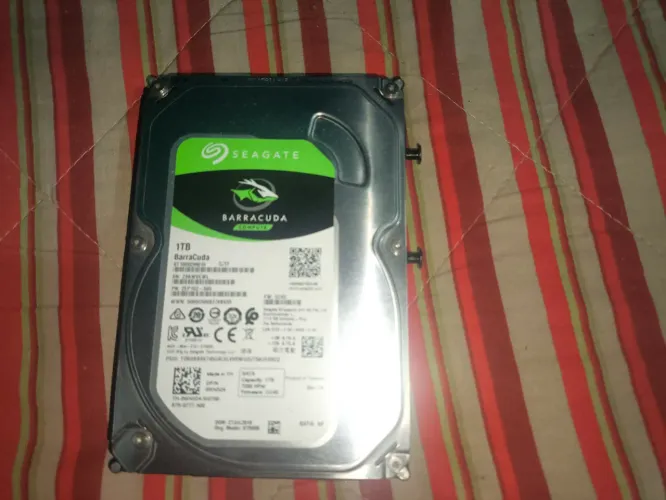 HD de 1 TB ( Seagate )