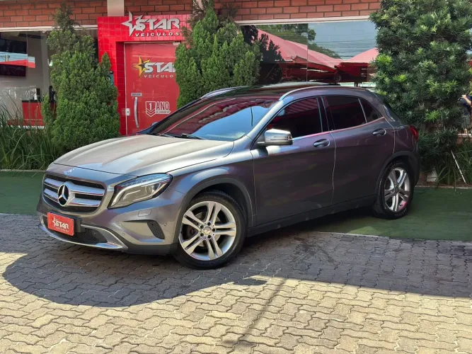 Mercedes-Benz GLA 200 Vision 1.6/1.6 TB 16V Flex Aut. 2015
